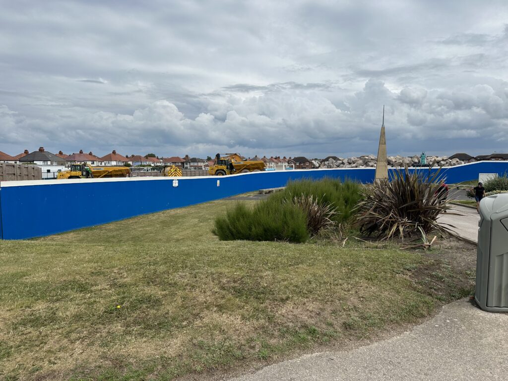 Fence around Jubilee Gardens before work begins